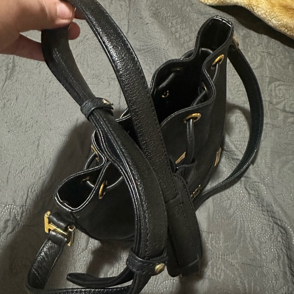 MCM Bucket Bag - Picture 2 of 9